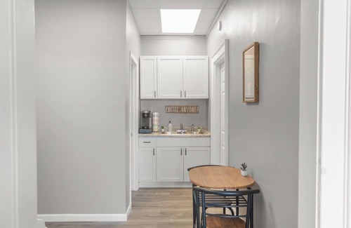 Fort Wayne Apartment | Free Parking at this Downtown Apt
