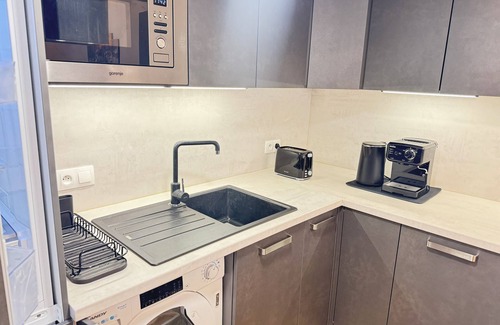 Smichov Apartment | Free parking - Cozy apartment near Vyšehrad Bridge