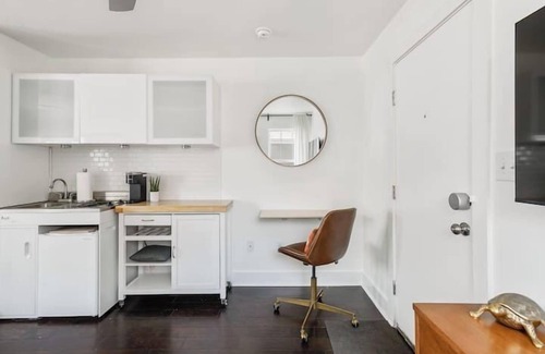 North Loop Apartment | Free Parking, Hyde Park, North Loop