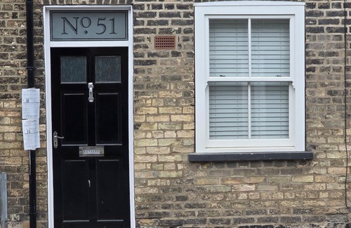 Woodmansey Cottage | Free Parking, Outside Decking, fibre WiFi - Flanders Cottagenn