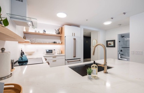 Blueberry Hill Condo | Free Parking | Private hot tub | Blueberry Hill