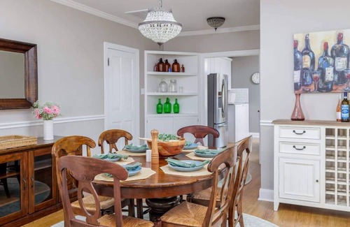 South River City House | Free Parking, Travis Heights - The Fairmount