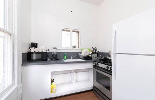 Port Huron Apartment | Free Pool and Gym Fits 7 by YMCA - Upstairs