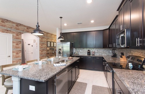 Loughman House | Free pool & spa heat, free grill, Theater Room, Kids Play Rooms, Pool Home