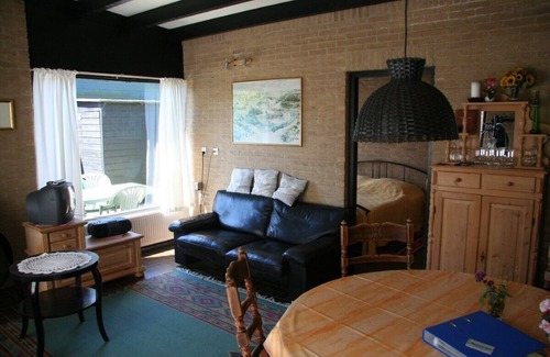Noordwijkerhout House | Free standing holiday house in green and sunny location