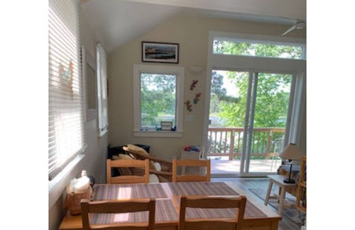 Eastham Condo | Free-standing peaceful seasonal cozy cottage on Minister's Pond