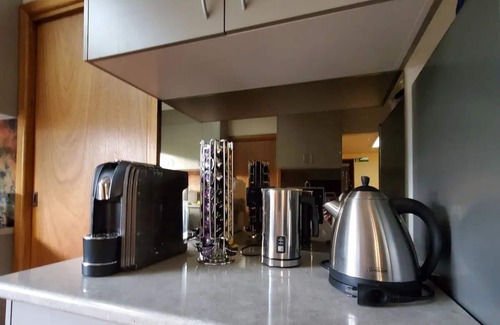 Talbingo House | Free Wi-fi, Netflix, Sleeps 8 - Tathra of Talbingo