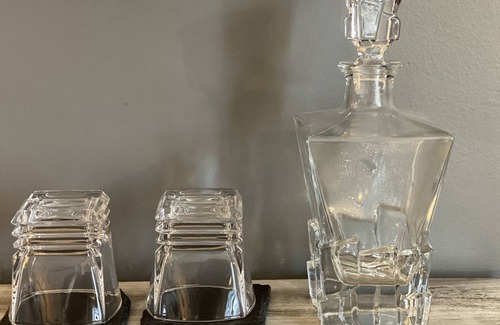 University Heights House | Free 🍷 with stylish Suburban Home