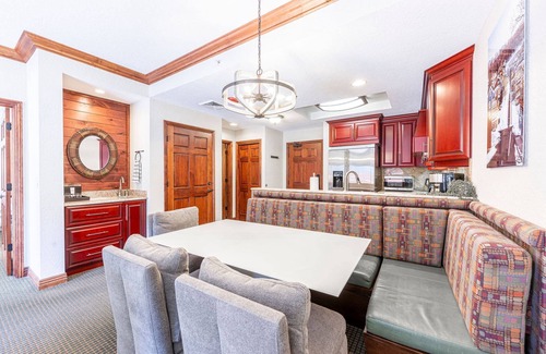 Park City Condo | *FREE ZIP LINE TOURS* Perfect Weekend Getaway | Updated Westgate Resort | Pools, Spa, Room Service