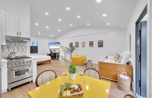 Flagler Village Villa | Freedom House Urban Oasis Eclectic Retreat Fort Lauderdale FL