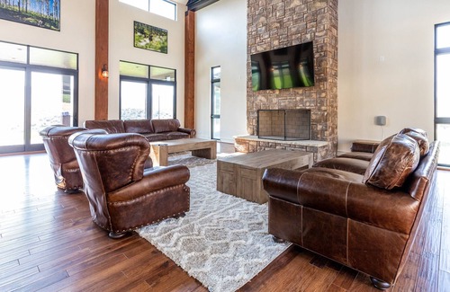 Moffat County House | FREEDOM LODGE at White River Mountain Ranch