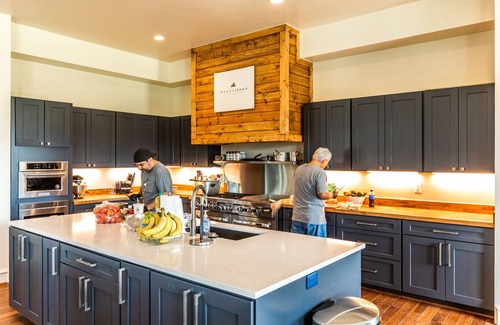 Moffat County House | FREEDOM LODGE at White River Mountain Ranch