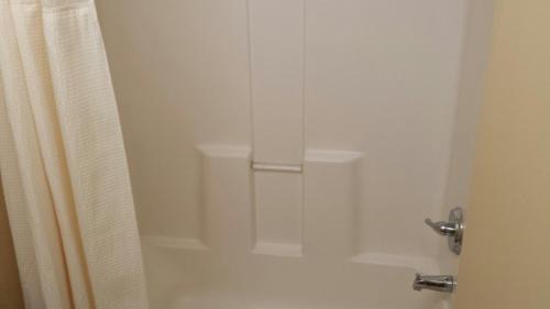 Freer Hotel | Freer Executive inn and Studios
