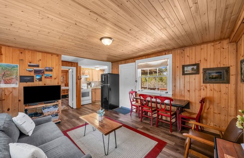 Orderville Cabin | FreeSpirit Cabin| Your Zion National Park Retreat