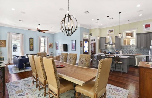 South 7th Ward Apartment | Freestanding 4BD/3BA Classic NOLA House w Backyard