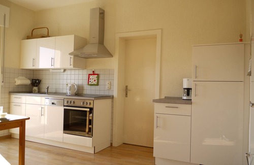 Starkenburg Apartment | Freestanding holiday house with large * - star apartment