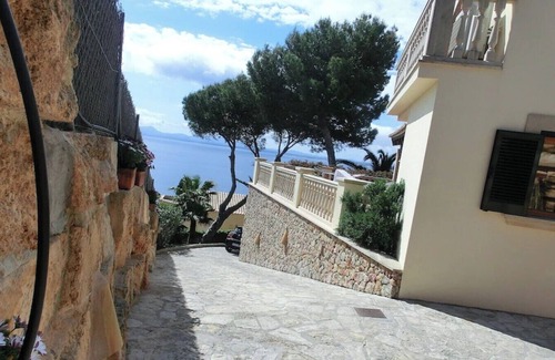 Alcanada House | Freistehende Villa mit Pool, 3 Sonnenterrassen, Garten, Auffahrt für PKW