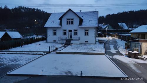 Podhradi nad Dyji Bed & Breakfast | Frejstejn House, Artist's Residence