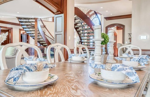 Springbank Hill House | French Château w/Swim Spa & Theatre: 11,700 sqft