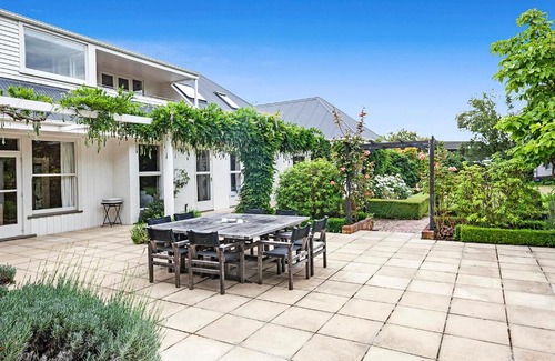 Ilam House | French City Mansion - Christchurch Luxury Home