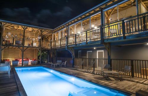 Tartane Hotel | French Coco