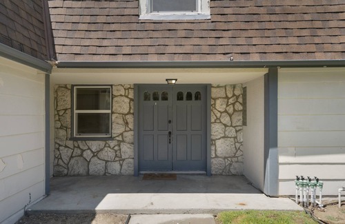 Riverside House | French country style house 6-bed 4-bath 讲中文
