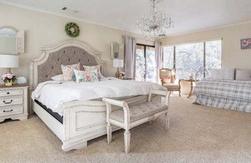 Springville House | French farmhouse with pool, sauna, and amazing views, secluded on 5 acres.