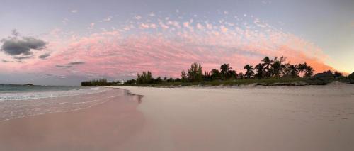 Governor's Harbour Villa | French Leave South Beach Dogtrot Villa villa
