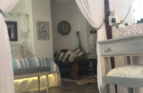 Dormehls Drift Hotel | French Lodge International