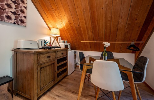French Farm House | French Peak Loft - French Farm Holiday Home