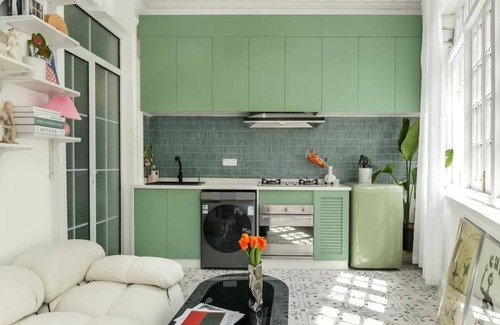 Downtown Shanghai Apartment | French-style 1b1b apartment walk to XinTianDi, Fuxing Road