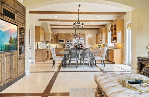 Temecula Villa | French Wine Country Estate with Infinity Pool+Wine Tasting Room