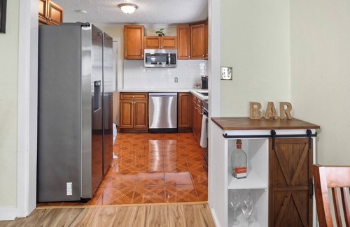 Northside House | “Frenchtown Finest”- Lovely 2-bedroom house three miles from Downtown Houston