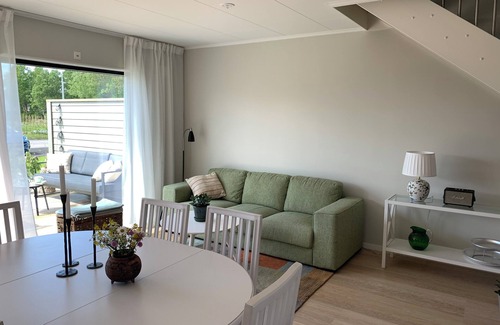 Glommen Apartment | Fresh accommodation in charming Glommen