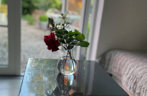 Tommarp Cottage | Fresh and comfortable farmhouse in idyllic village environment in Österlen. Private sunny patio