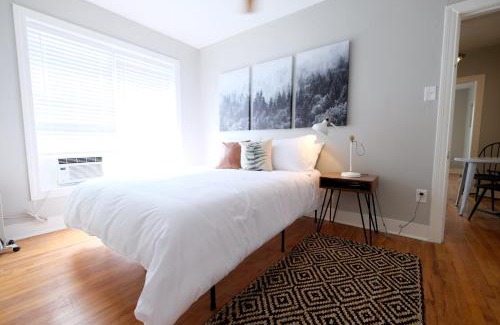 Lower Greenville Apartment | Fresh & Bright, Lower-Greenville Ave Area