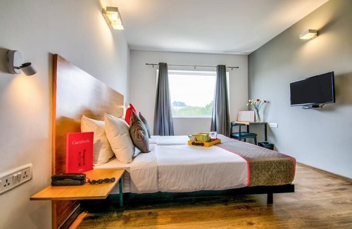 Jayanagar Hotel | Fresh&Charming Stay with Artwork Rooms@Bangalore