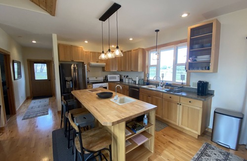 McAllister House | Fresh Modern Country Farmhouse!
