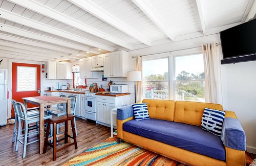 Wellfleet Cottage | Fresh Oceanfront Cottage w/Free WiFi, Private Beach Access, Deck, & Partial A/C