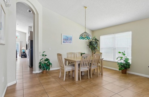 Lake Berkley House | Fresh Private Pool House No Carpet - Disney Area