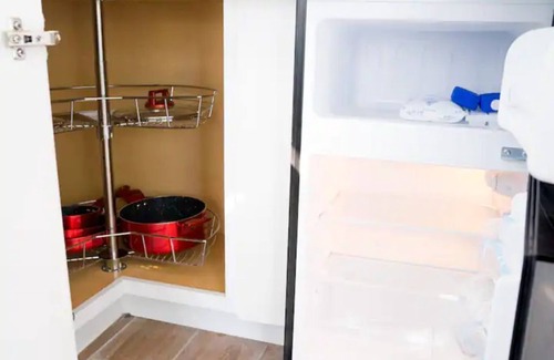 Central City Apartment | Freshly Built Studio Apartment w/Amazing Windows