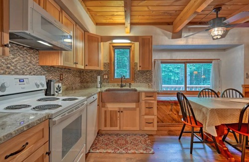 Bartlett House | Freshly done, Quiet & very comfortable house in the heart of the White Mountains