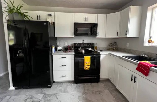 Darby House | Freshly remodeled 3-bedroom home