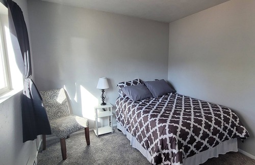 Darby House | Freshly remodeled 3-bedroom home