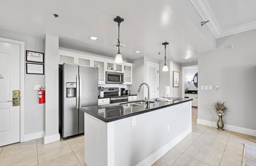 Lake Las Vegas Condo | Freshly Renovated 2BR/2BA Retreat in Lake Las Vegas – Comfortable & Peaceful Stay
