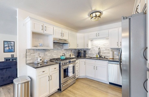 Post Falls House | Freshly updated home with pool table, sauna, & enclosed yard - prime location