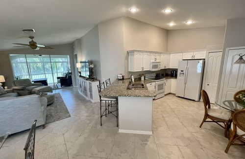 Bonita Springs Condo | Freshly updated, second floor unit with sunrise view over golf course