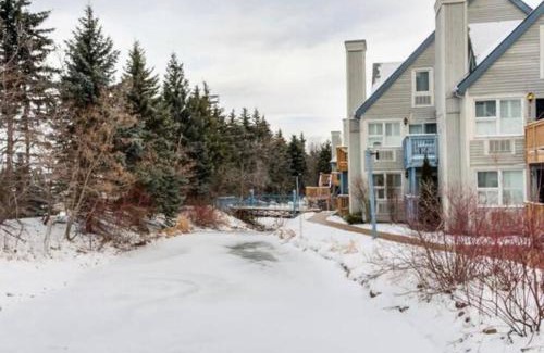 Craigleith House | Freshly Upgraded Cozy Loft @ North Creek Resort
