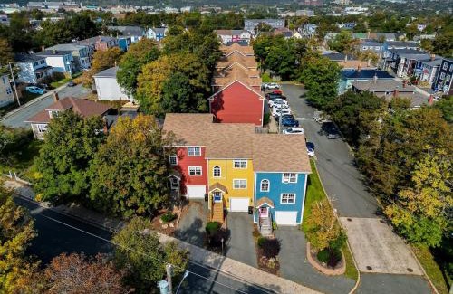 Terra Nova House | Freshwater Joys Jellybean 4br Gem In St John's