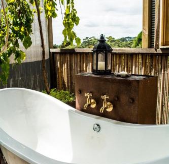 Waimauku Villa | Freshwaterfarm Cottages - Muriwai